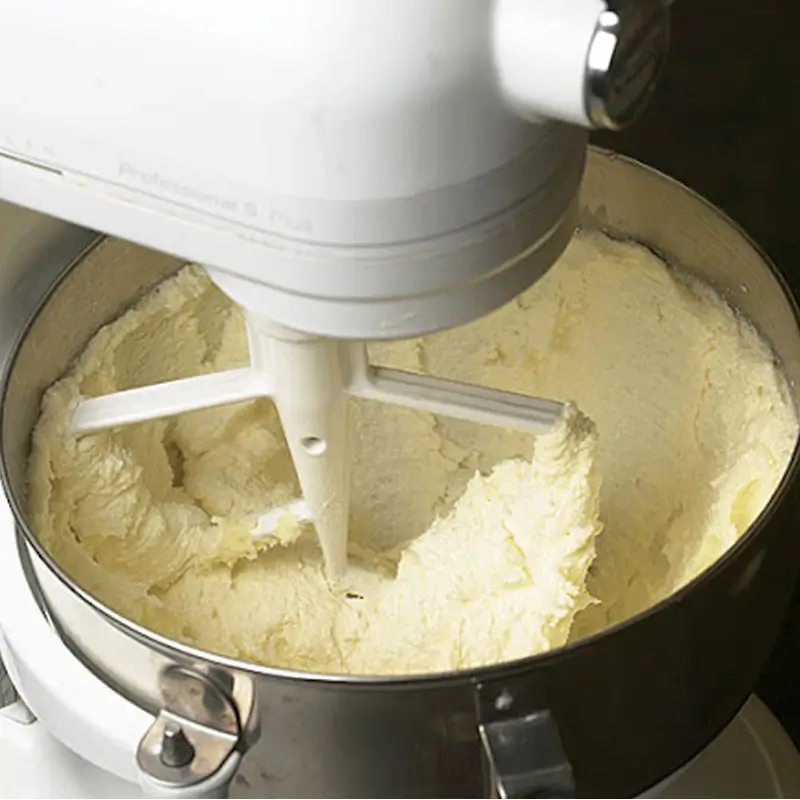Hướng dẫn làm bánh mì bằng máy trộn bột đa năng ngay tại nhà 13