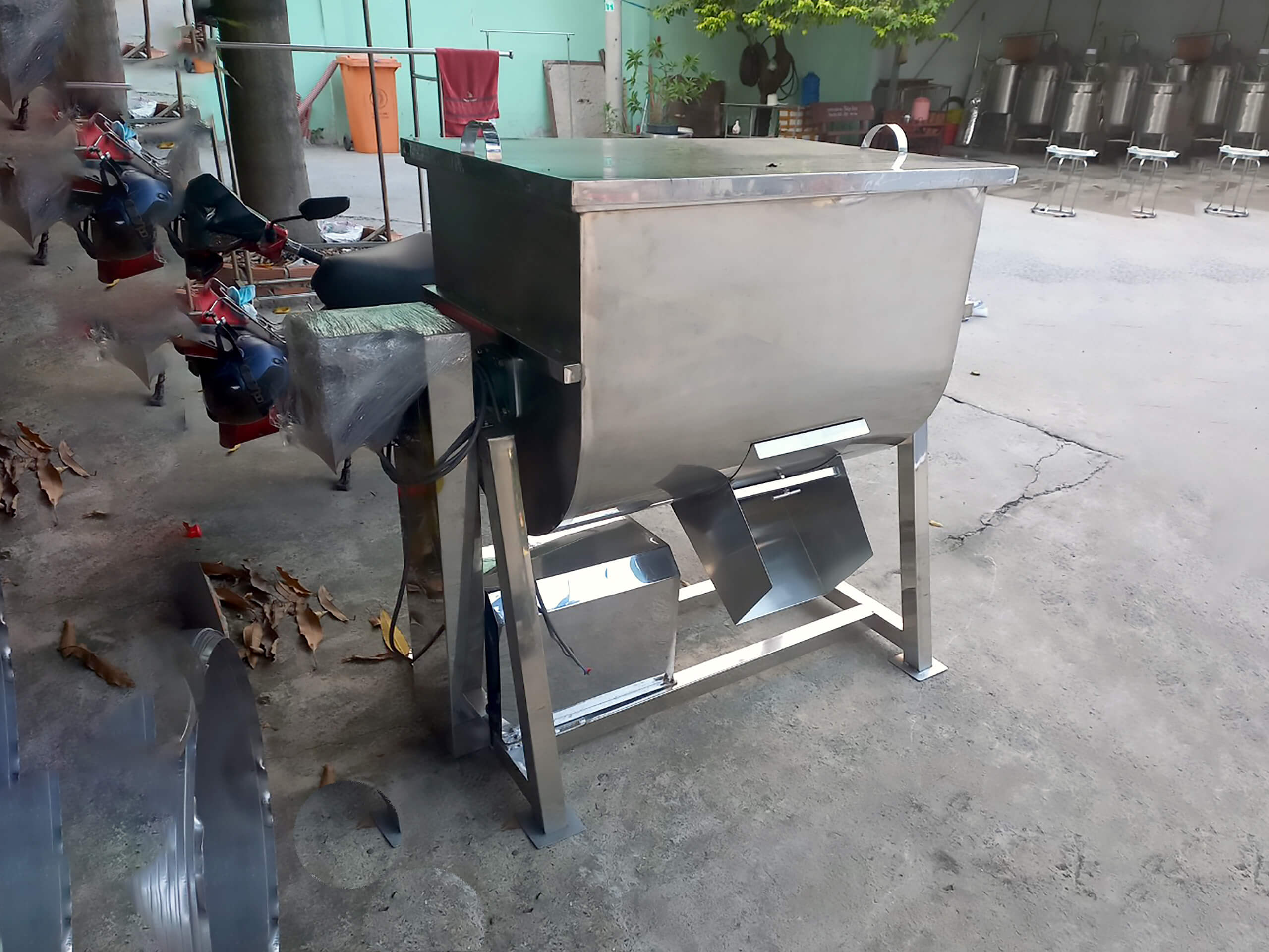 Top 2 sản phẩm máy trộn thức ăn cho bò tốt nhất hiện nay 6 Top 2 sản phẩm máy trộn thức ăn cho bò tốt nhất hiện nay 5