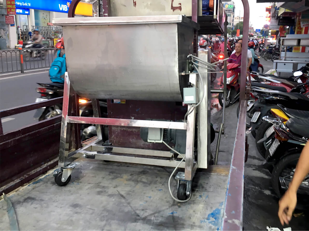 Top 2 sản phẩm máy trộn thức ăn cho bò tốt nhất hiện nay 18 Top 2 sản phẩm máy trộn thức ăn cho bò tốt nhất hiện nay 17